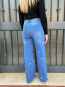Pantalón Wide Leg Denim con Bordado Floral