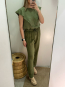 Conjunto verde con detalle Volante