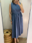Vestido midi azul sin mangas