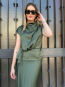 Conjunto verde oliva-Elegancia minimalista