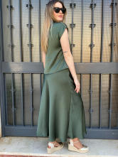 Conjunto verde oliva-Elegancia minimalista