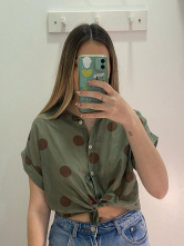 Camisa Fluida Manga Corta Estampado Lunares y Nudo