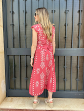 Conjunto Elegancia Dorada con Detalles Étnicos