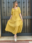 Vestido Largo Mostaza con Volantes