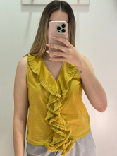 Blusa "Brisa" con Volantes Esenciales