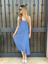 Vestido midi Azul de Tirantes con detalle metalico