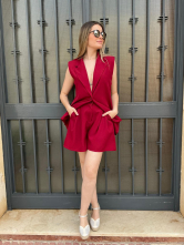 Conjunto Elegancia: Chaleco Sastre y Shorts a juego