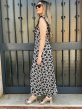 Vestido Largo Estampado Negro con Escote en pico