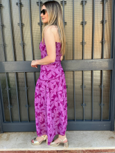 Vestido Largo Palabra de Honor Fucsia con Estampado de Hojas