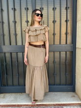 Conjunto boho Beige de Dos Piezas: Top con Volantes y Falda Larga