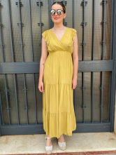 Vestido Largo Negro con Volantes