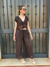 Conjunto de Verano en Lino Marron con Detalles de Encaje