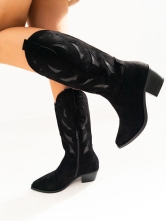 Bota Cowboy Negra con Detalles Troquelados