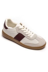 Zapatillas casual granate y blanco – Comodidad y estilo diario