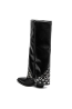 Botas negras con apliques metálicos