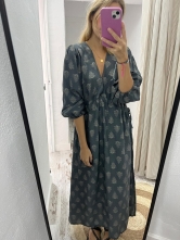Vestido Estampado Gris Pardo
