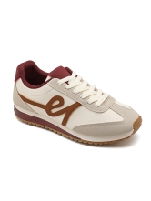 Deportivos Estilo Retro con Detalles Contraste