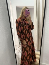 Vestido Estampado Detalle Cuello