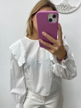 Blusa Detalles de Tachuelas