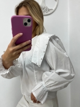 Blusa Detalles de Tachuelas