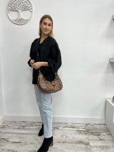 ✨ Bolso Bandolera con forma de media luna✨