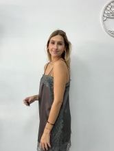 Top Lencero Satinado en Color Gris