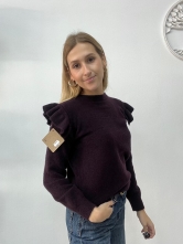 Jersey morado con Volantes en los Hombros