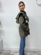 Chaqueta Tipo Gabardina en Color Verde Oliva