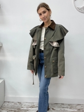 Chaqueta Tipo Gabardina en Color Verde Oliva