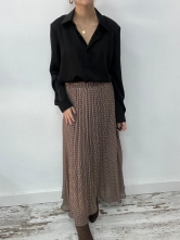 Blusa Satinada en Color Negro