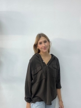 Camiseta Combina Estilo y Comodidad con un Toque Desenfadado