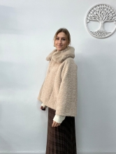 Chaqueta de Textura Peluda con Cuello Faux Fur