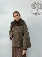 Chaqueta de Textura Peluda con Cuello Faux Fur