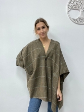 Poncho Oversize de Cuadros Marrón