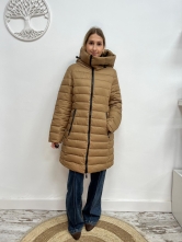 Plumas Acolchado Camel Largo con Capucha