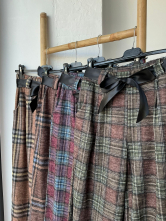 Pantalón wide leg cuadros