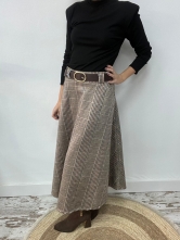 Falda de Cuadros con Ligero Vuelo y Cinturón Incluido