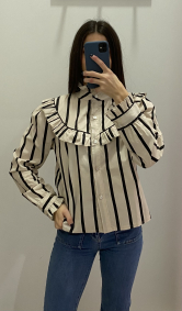 blusa volantes