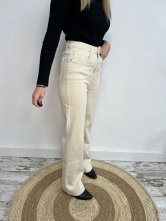 Pantalón Vaquero Recto de Tiro Alto