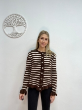 Rebeca de punto a rayas con botones