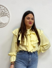 Blusa romántica con Volantes Parte Frontal