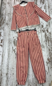 Conjunto de Rayas Rosa y Naranjacon Volante