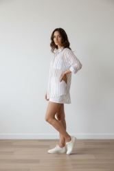 Camisa Rayas Verticales Finas