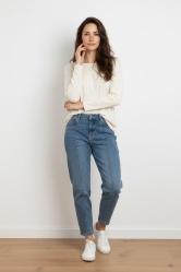 Vaquero Recto con detalle de Tachas Metalicas