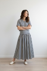 ✨ Conjunto de Blusa y Falda Midi Rayas azul