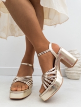 ✨ Sandalia de Tacón Metalizada con Plataforma ✨