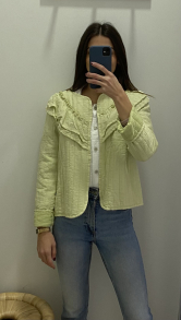 Chaqueta acolchada volantes