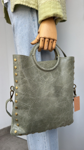 Bolso piel asa metálica