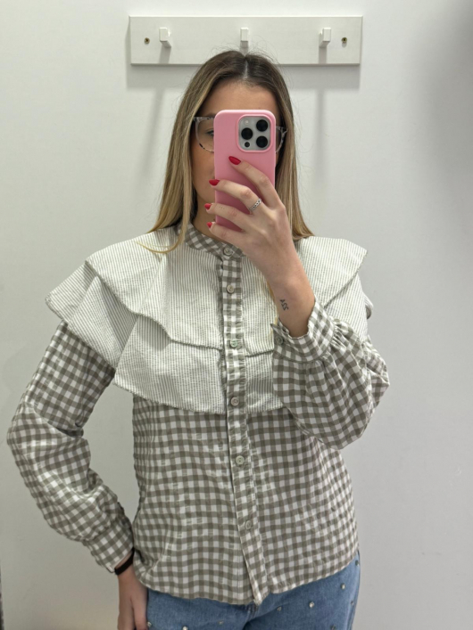 Blusa vichy doble volante