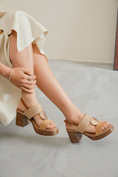 Sandalia Tacón Plataforma camel